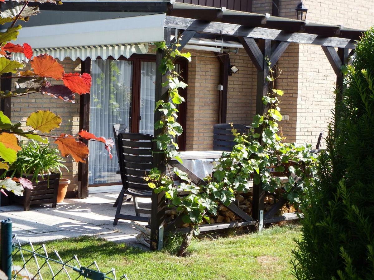 Nette Ferienwohnung Mit Eigenem Eingang Und Sonnenterrasse イトシュタイン エクステリア 写真